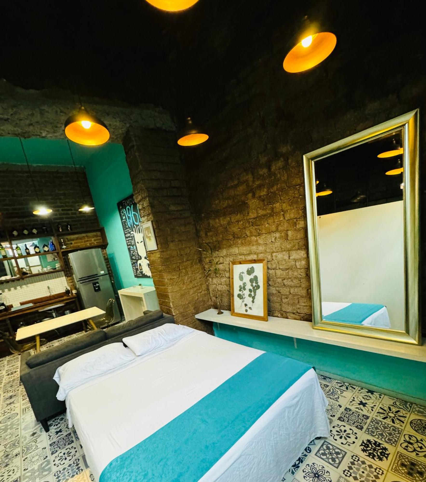 Moonshine Boutique Hostal 卡利 外观 照片