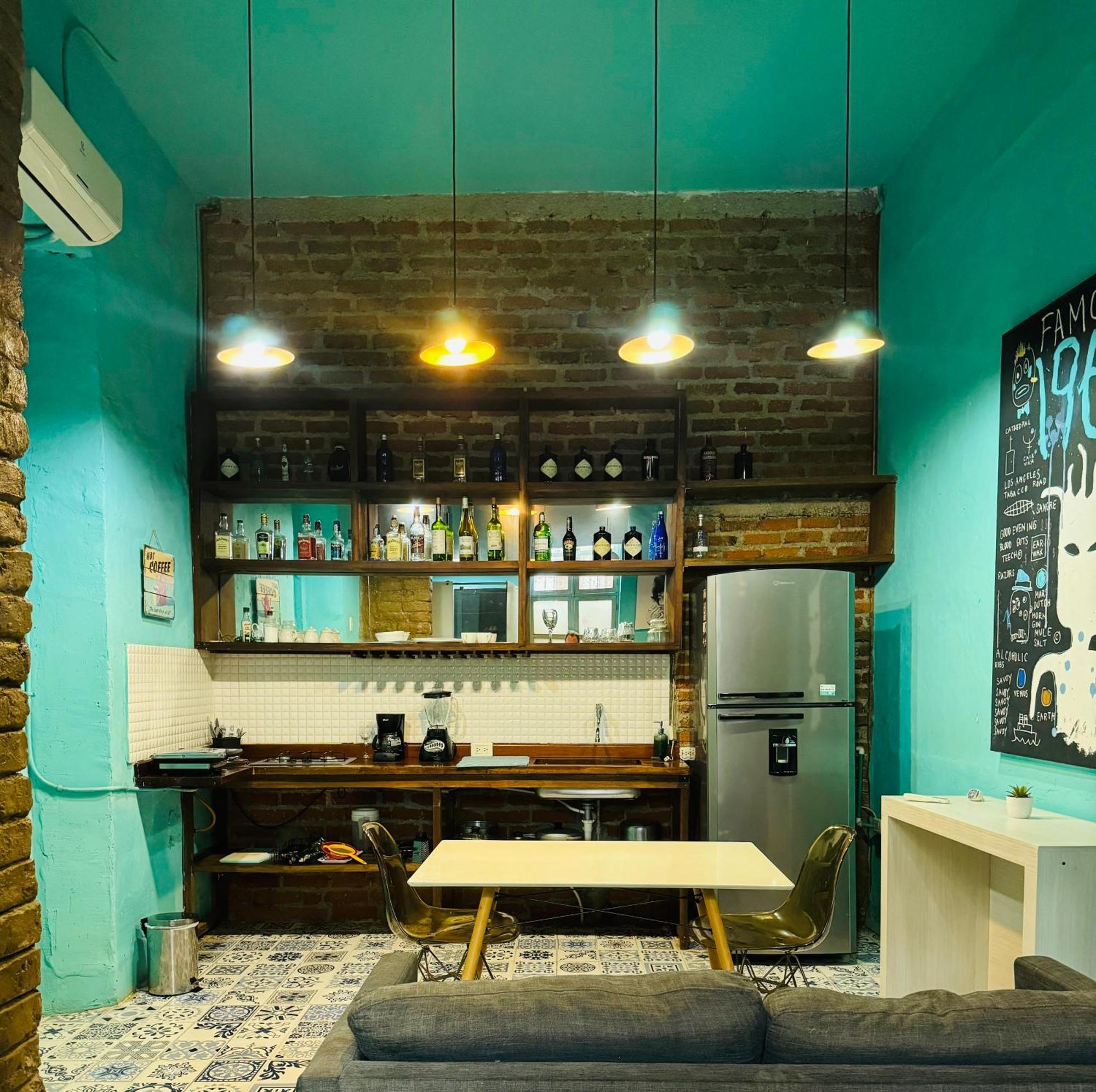 Moonshine Boutique Hostal 卡利 外观 照片