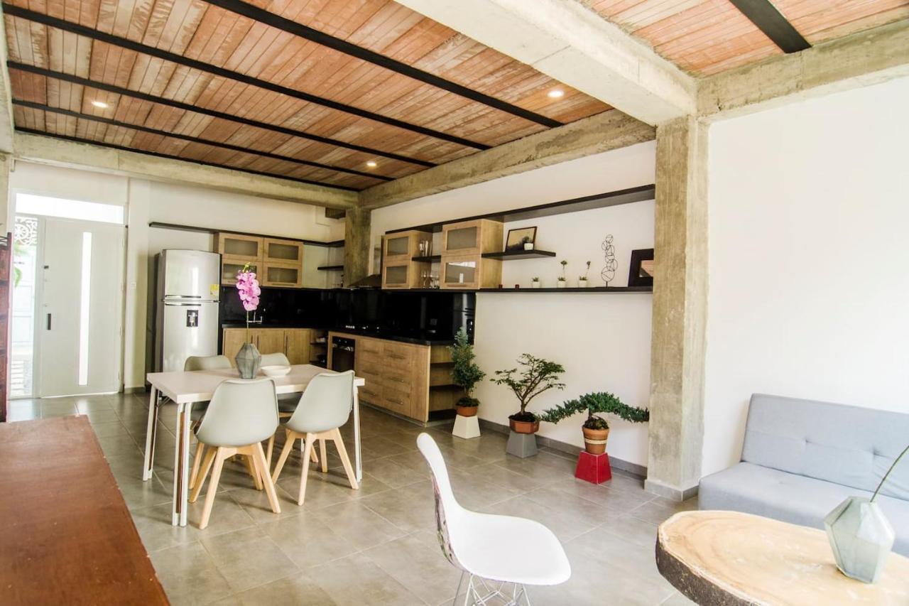 Moonshine Boutique Hostal 卡利 外观 照片